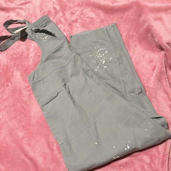 Aerie overalls - Picture 2 of 8